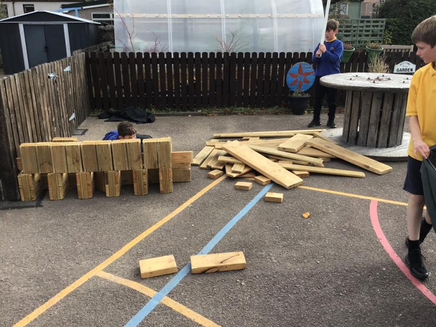 Outdoor Learning Loose Parts P 6/7 